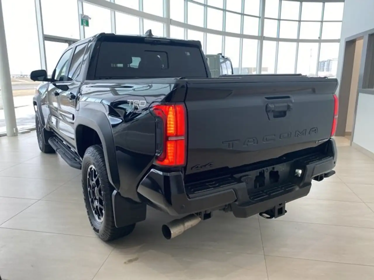 Toyota Tacoma снимка Toyota Tacoma