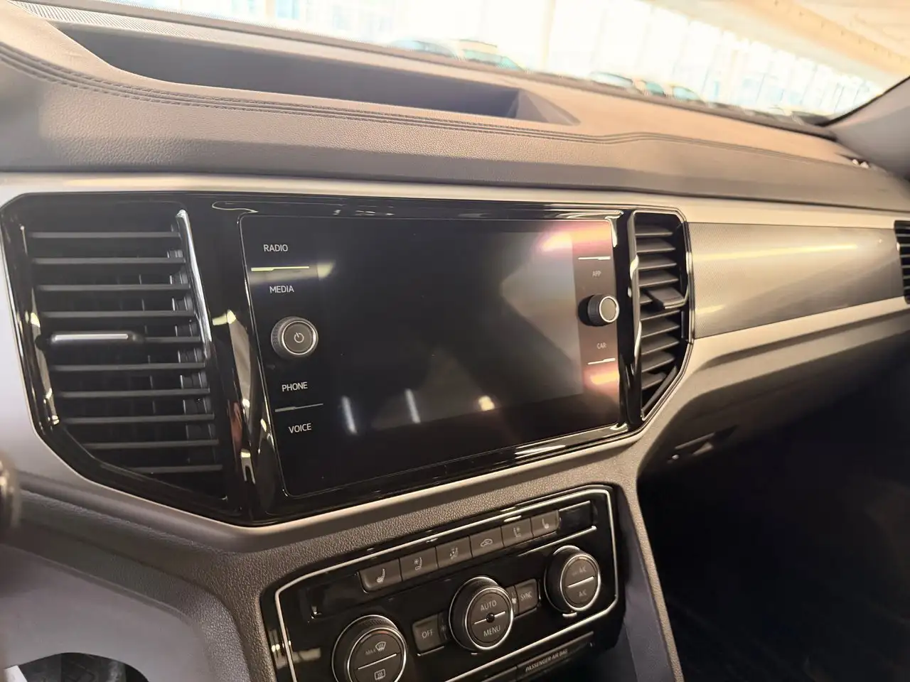 Volkswagen Atlas снимка Volkswagen Atlas