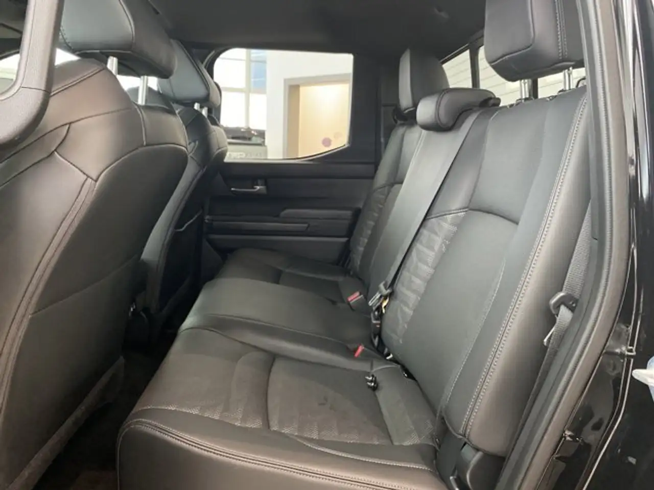 Toyota Tacoma снимка Toyota Tacoma