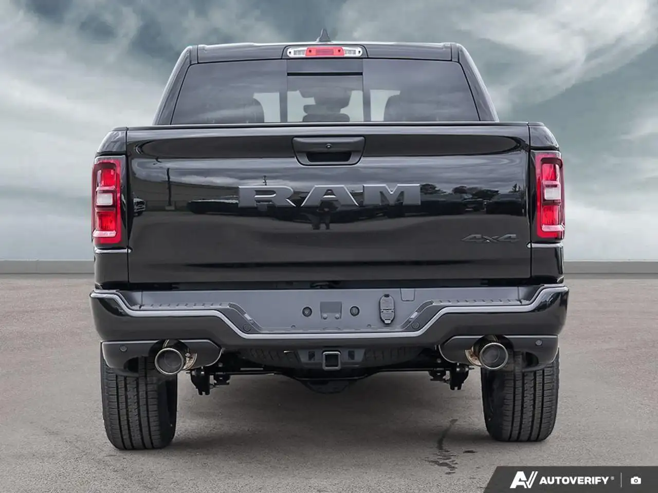 RAM 1500 снимка RAM 1500