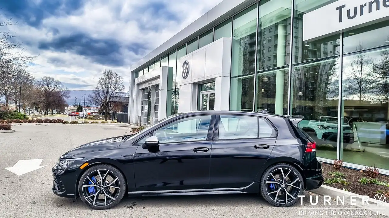Volkswagen Golf R снимка Volkswagen Golf R