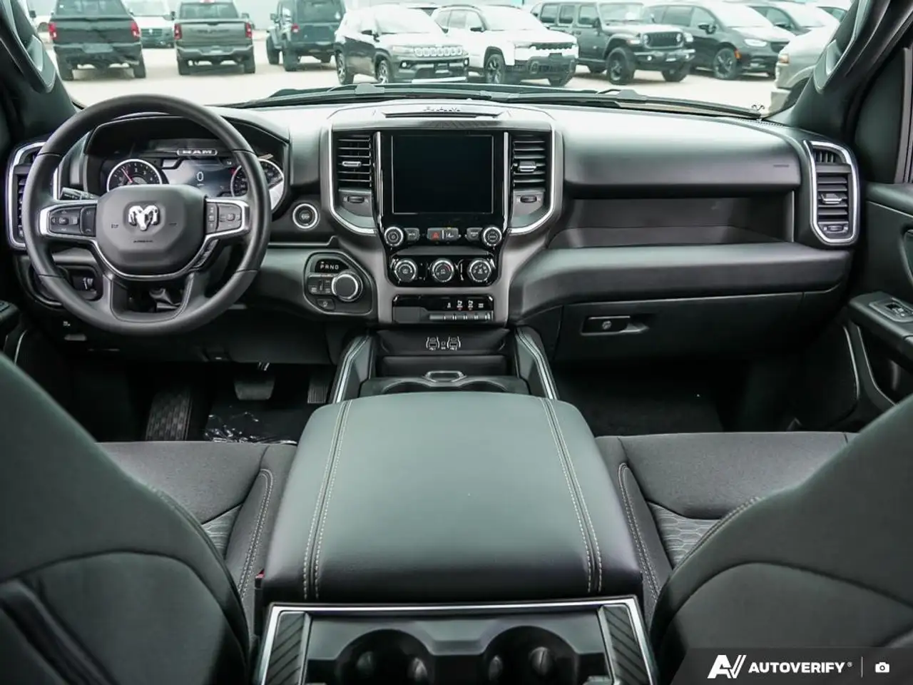 RAM 1500 снимка RAM 1500