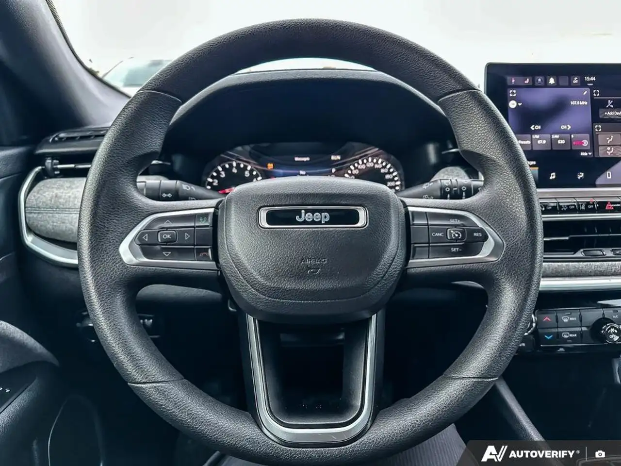 Jeep Compass снимка Jeep Compass