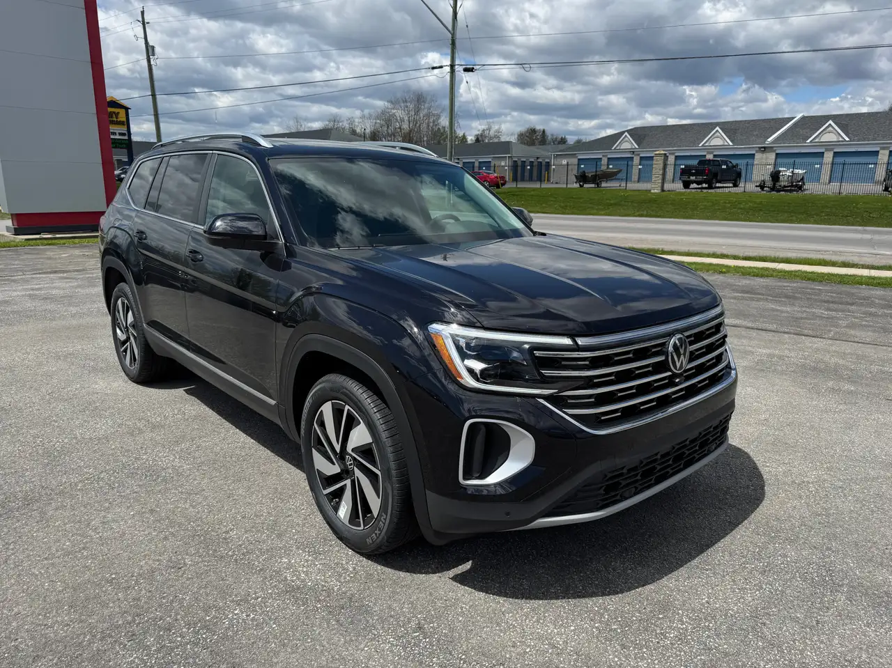 Volkswagen Atlas снимка Volkswagen Atlas