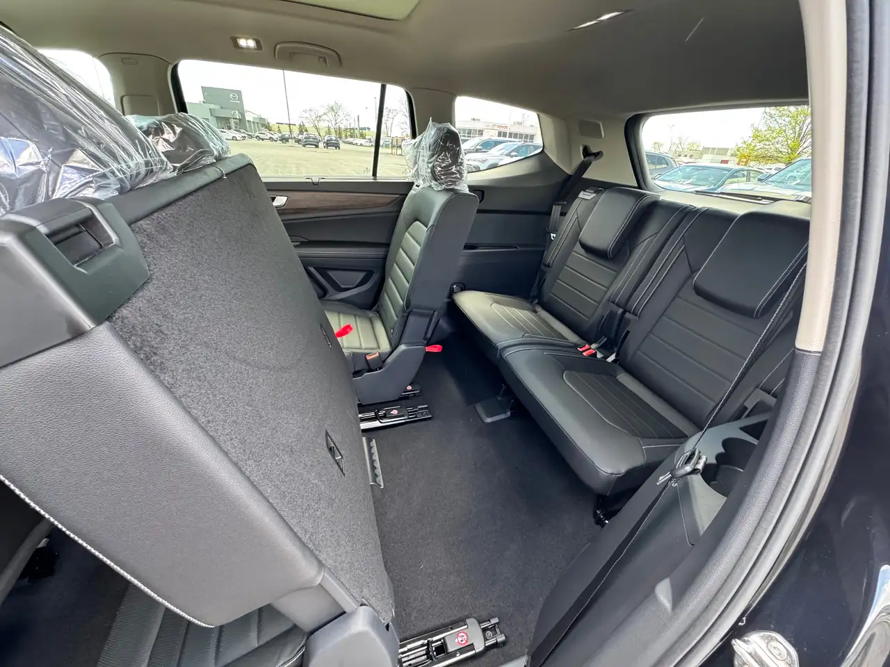 Volkswagen Atlas снимка Volkswagen Atlas