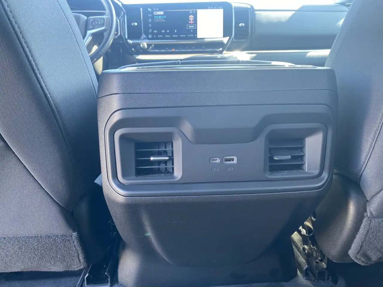 Chevrolet Silverado 1500 снимка Chevrolet Silverado 1500
