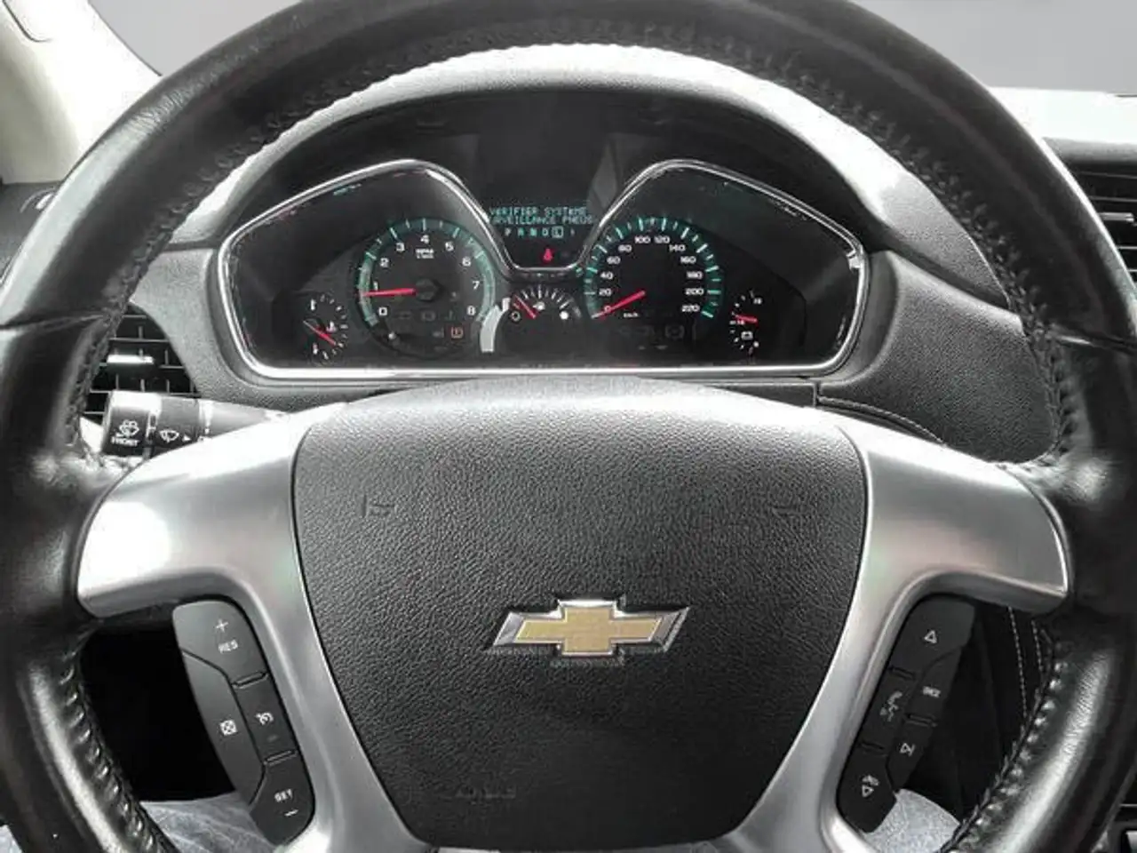 Chevrolet Traverse снимка Chevrolet Traverse