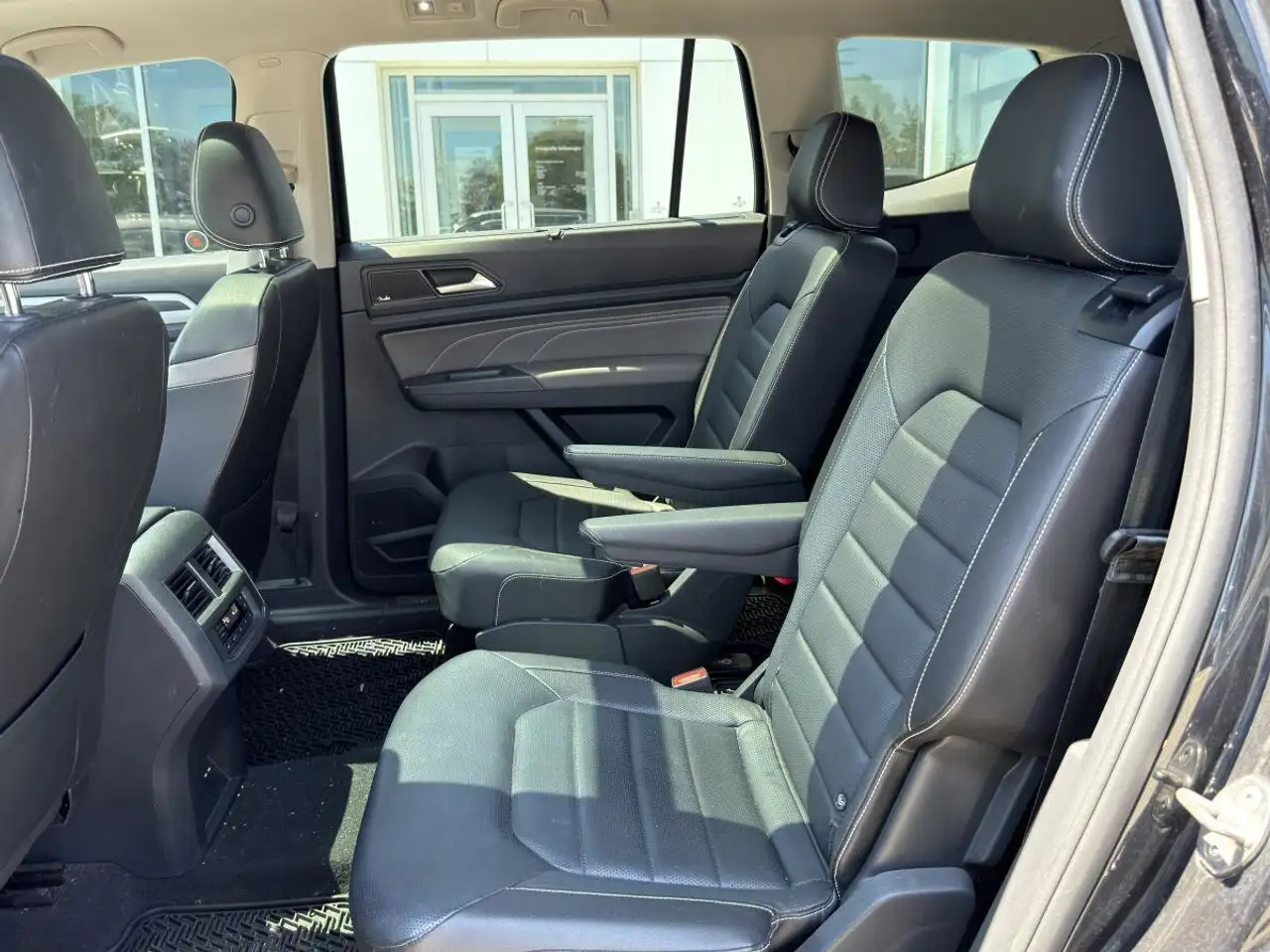 Volkswagen Atlas снимка Volkswagen Atlas