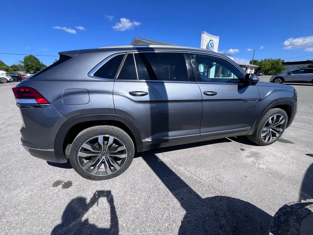Volkswagen Atlas photo Volkswagen Atlas