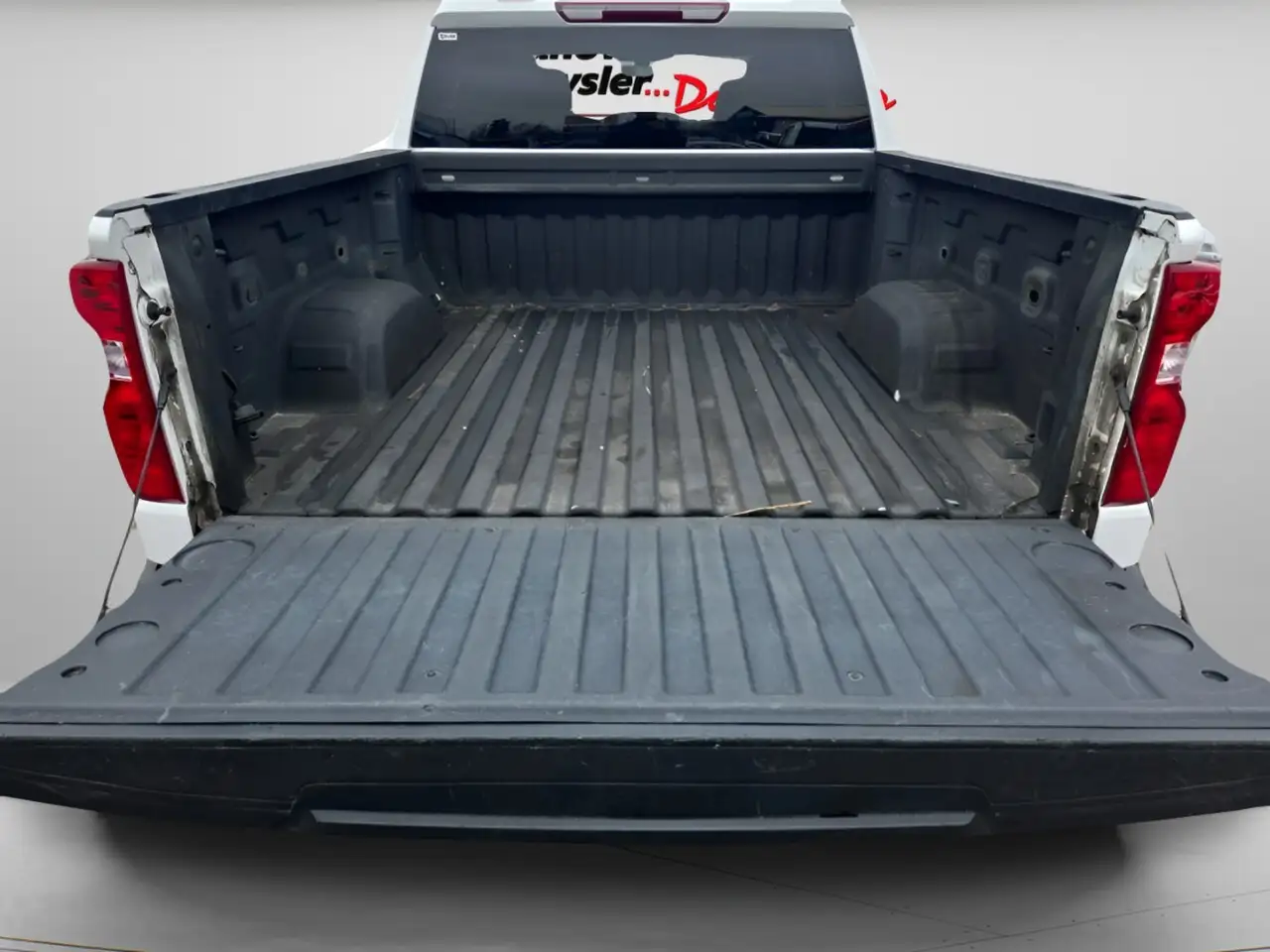 Chevrolet Silverado 1500 снимка Chevrolet Silverado 1500