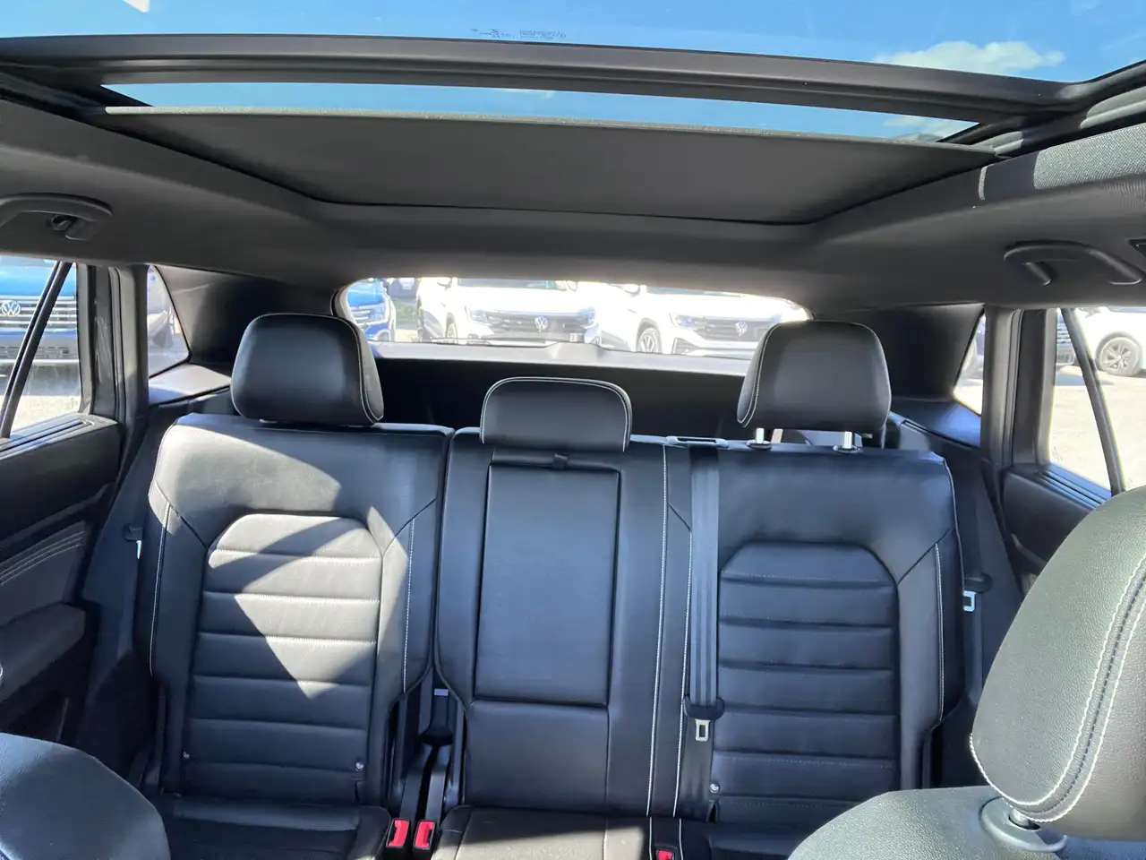 Volkswagen Atlas photo Volkswagen Atlas