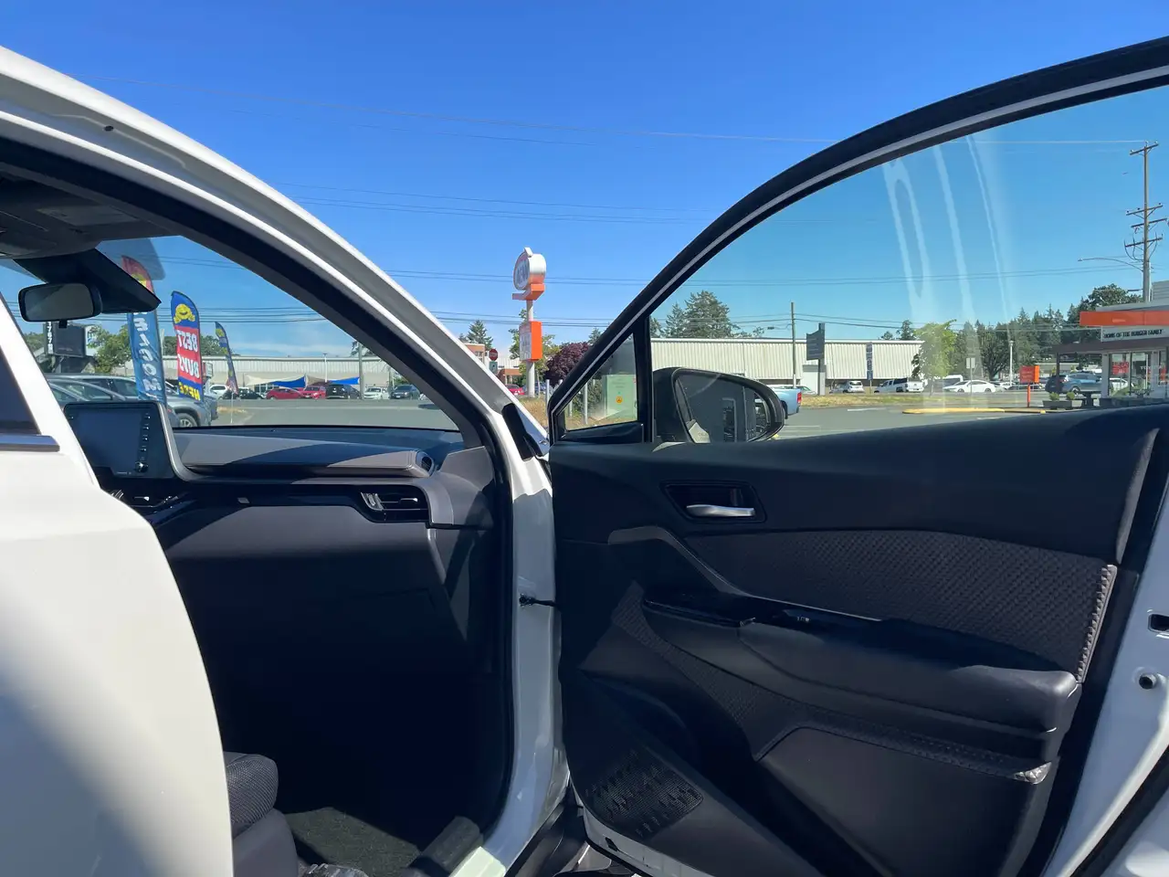Toyota C-HR снимка Toyota C-HR