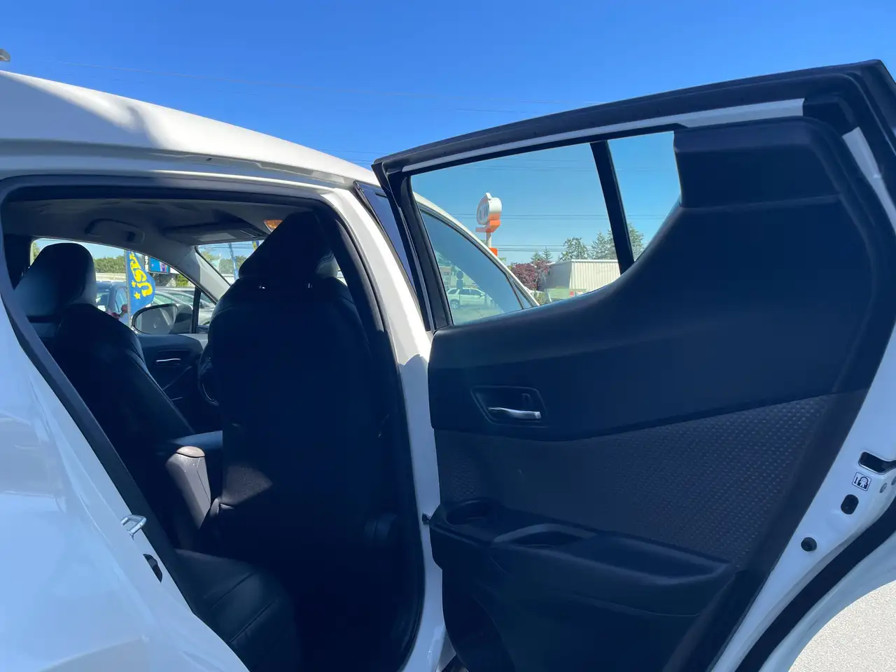 Toyota C-HR снимка Toyota C-HR