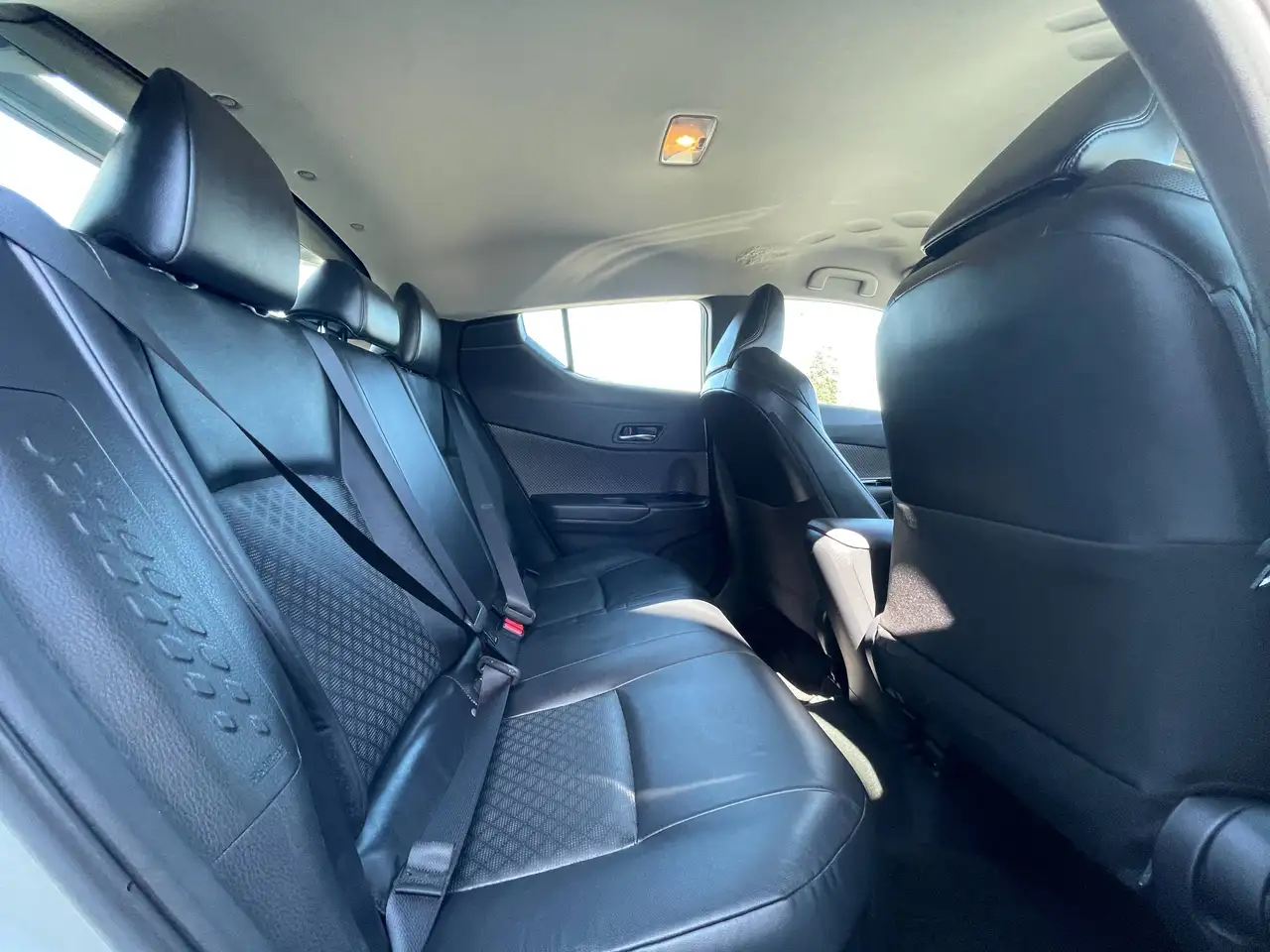 Toyota C-HR снимка Toyota C-HR