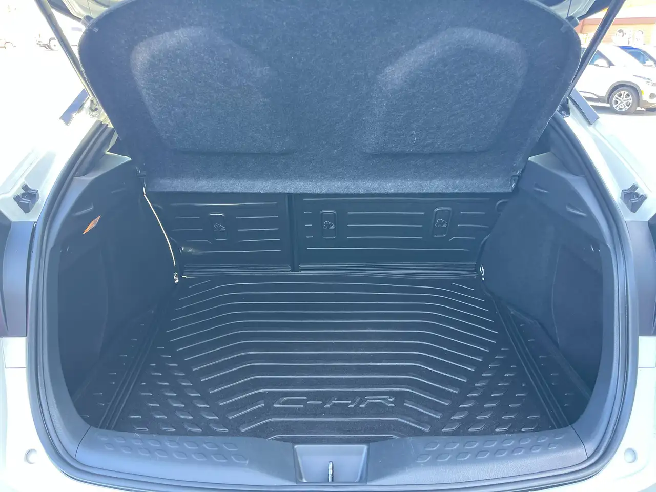 Toyota C-HR снимка Toyota C-HR