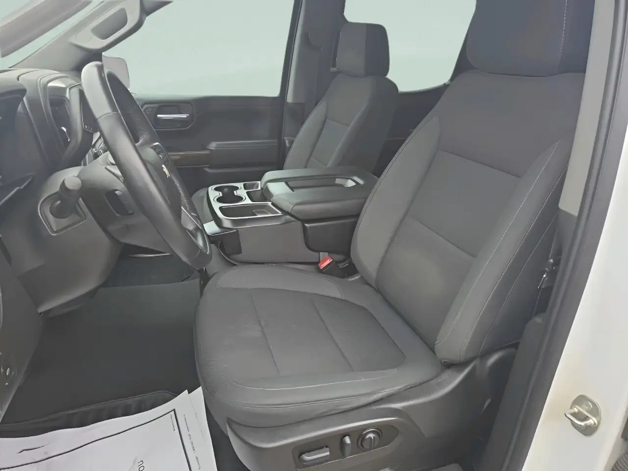 Chevrolet Silverado 1500 снимка Chevrolet Silverado 1500