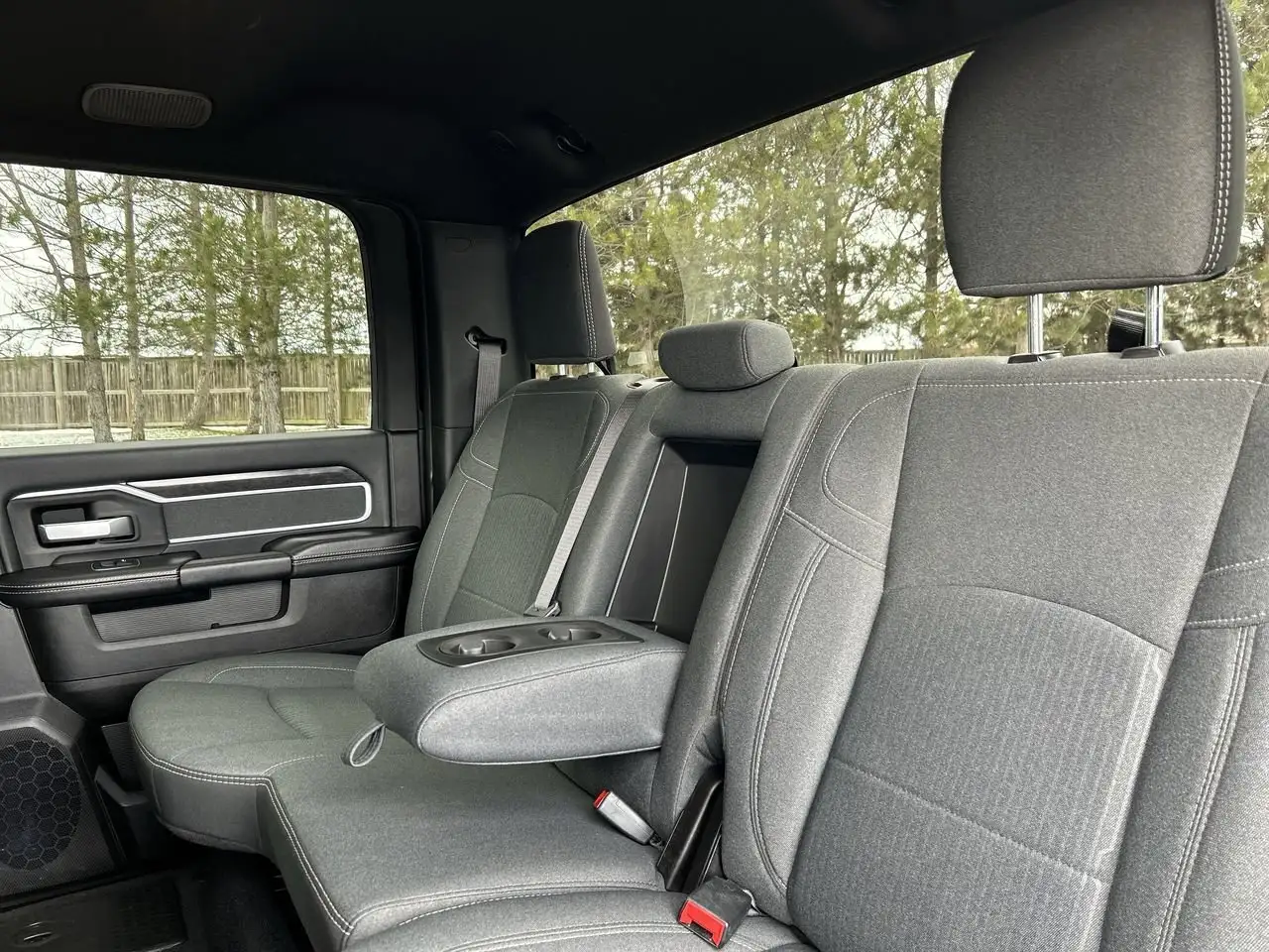 RAM 2500 снимка RAM 2500