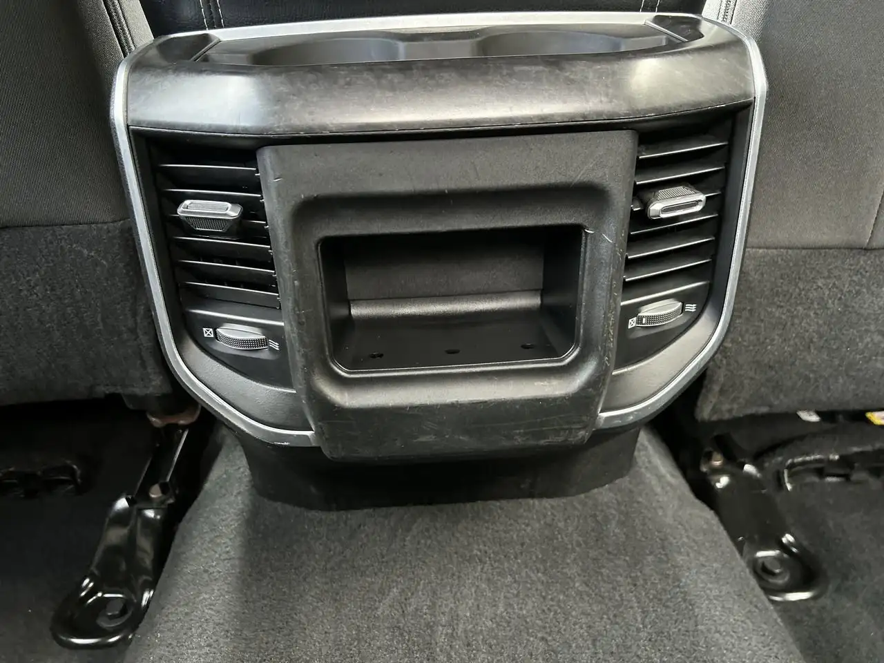 RAM 2500 снимка RAM 2500