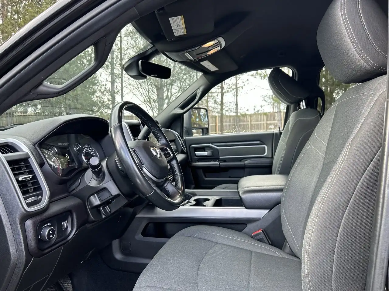RAM 2500 снимка RAM 2500