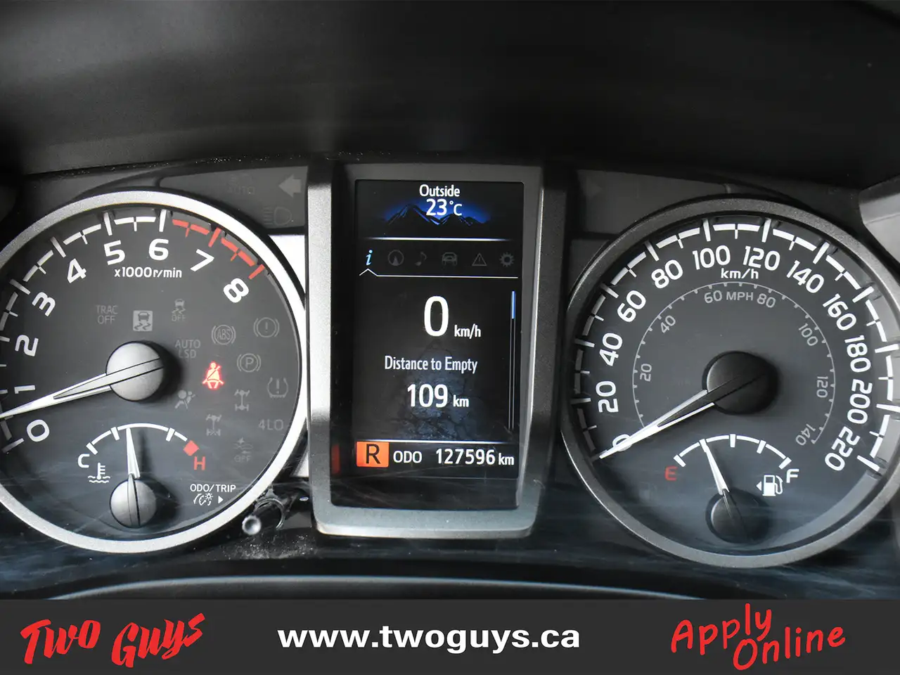 Toyota Tacoma снимка Toyota Tacoma