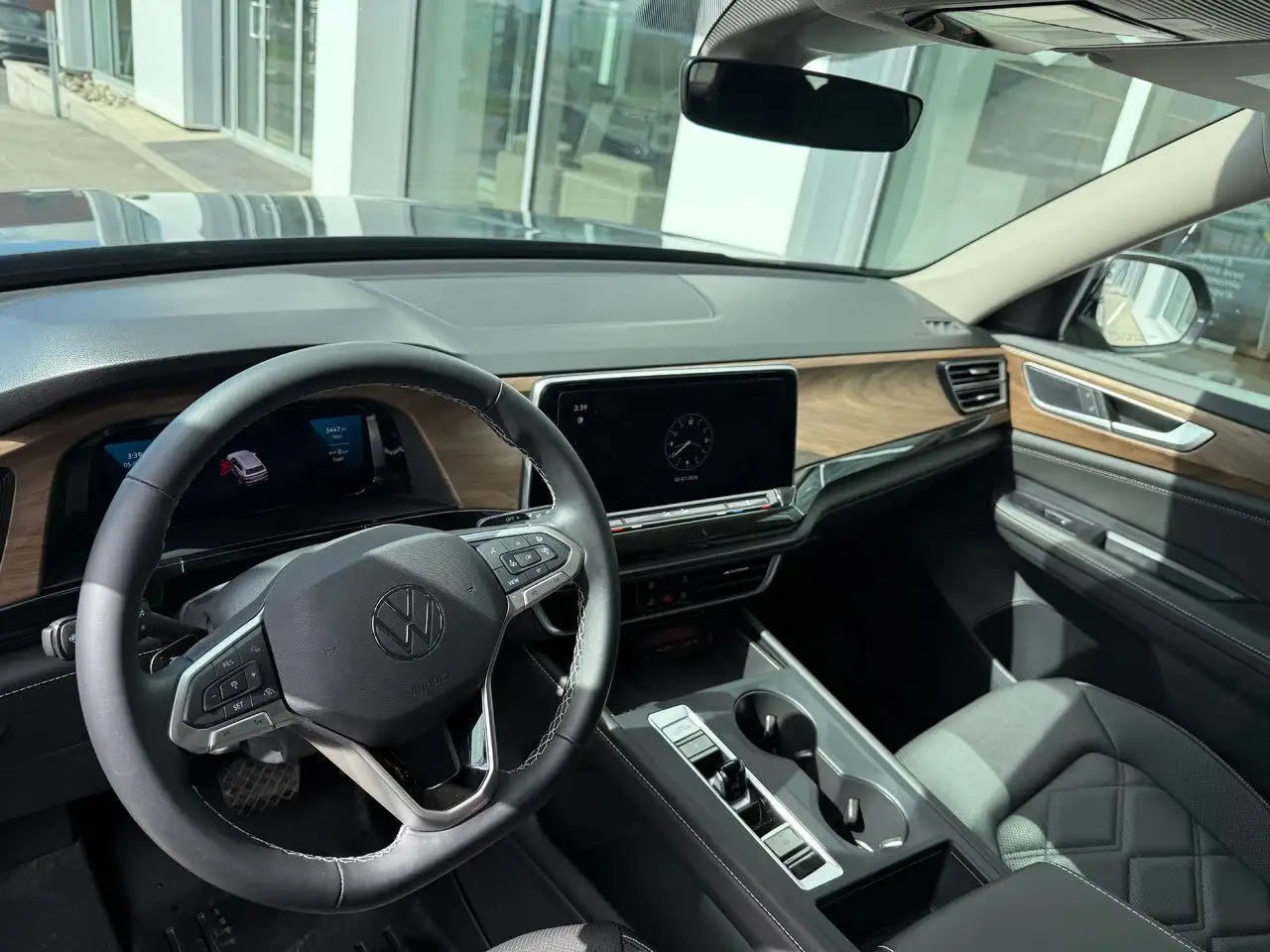 Volkswagen Atlas снимка Volkswagen Atlas