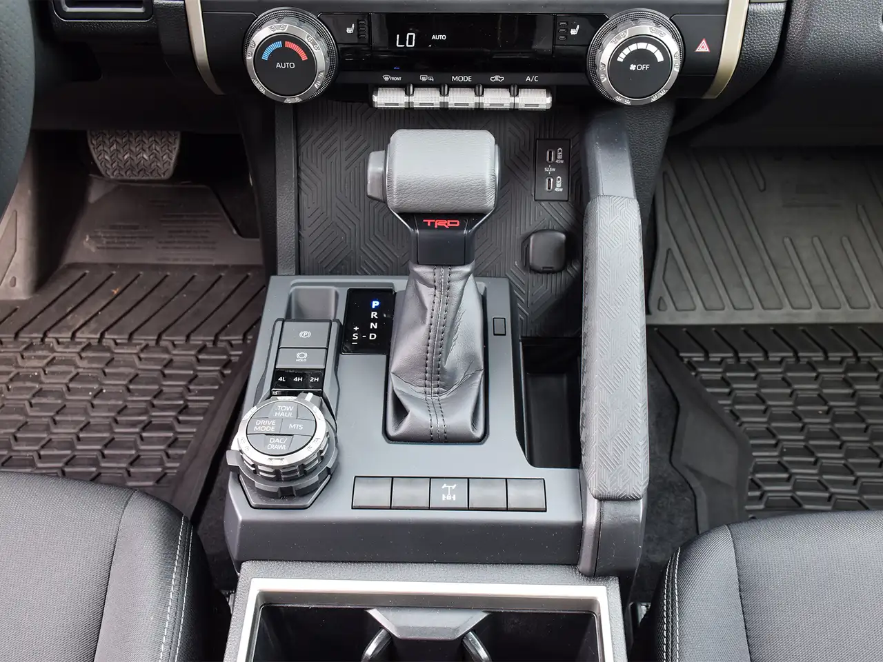 Toyota Tacoma снимка Toyota Tacoma