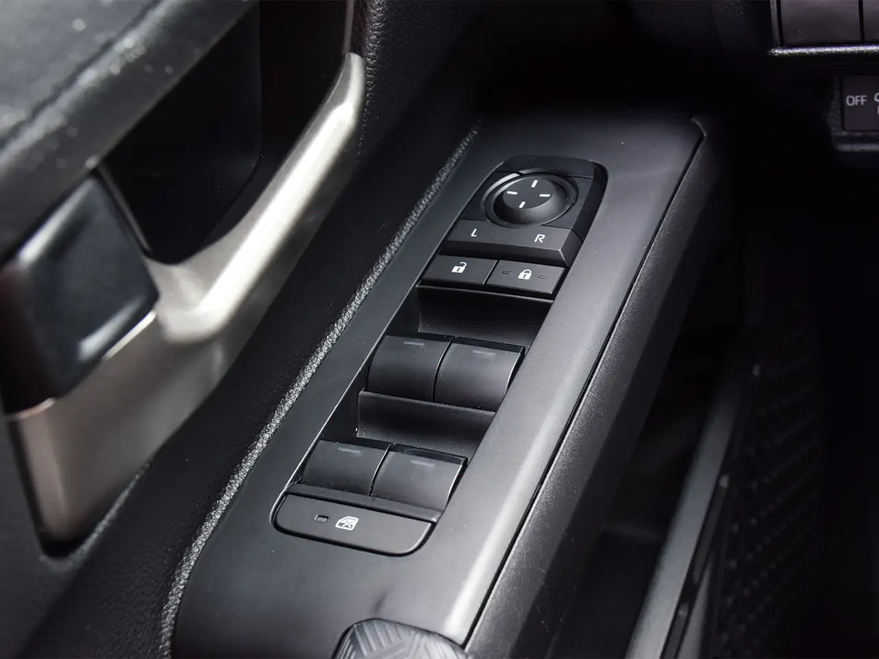 Toyota Tacoma снимка Toyota Tacoma