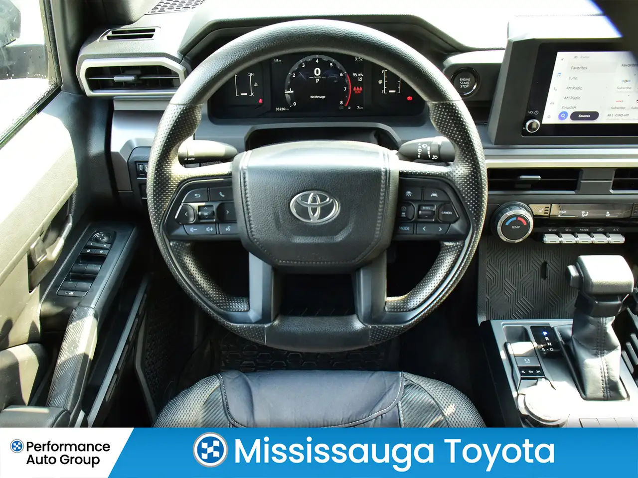 Toyota Tacoma снимка Toyota Tacoma