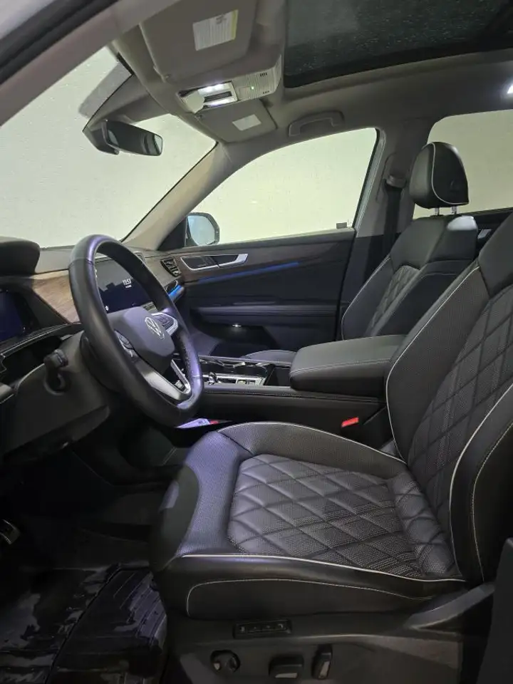 Volkswagen Atlas снимка Volkswagen Atlas
