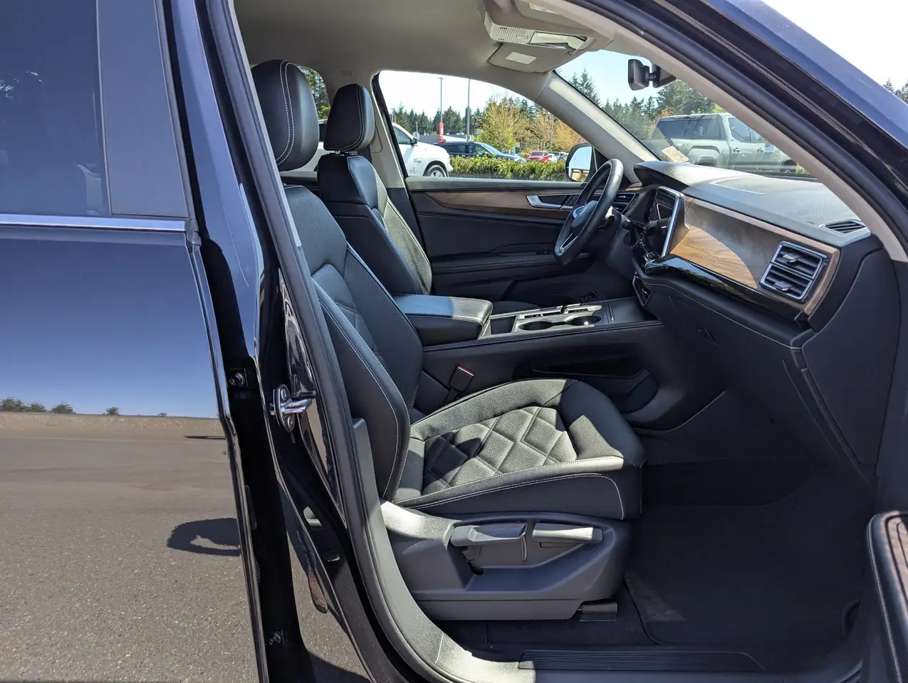 Volkswagen Atlas снимка Volkswagen Atlas