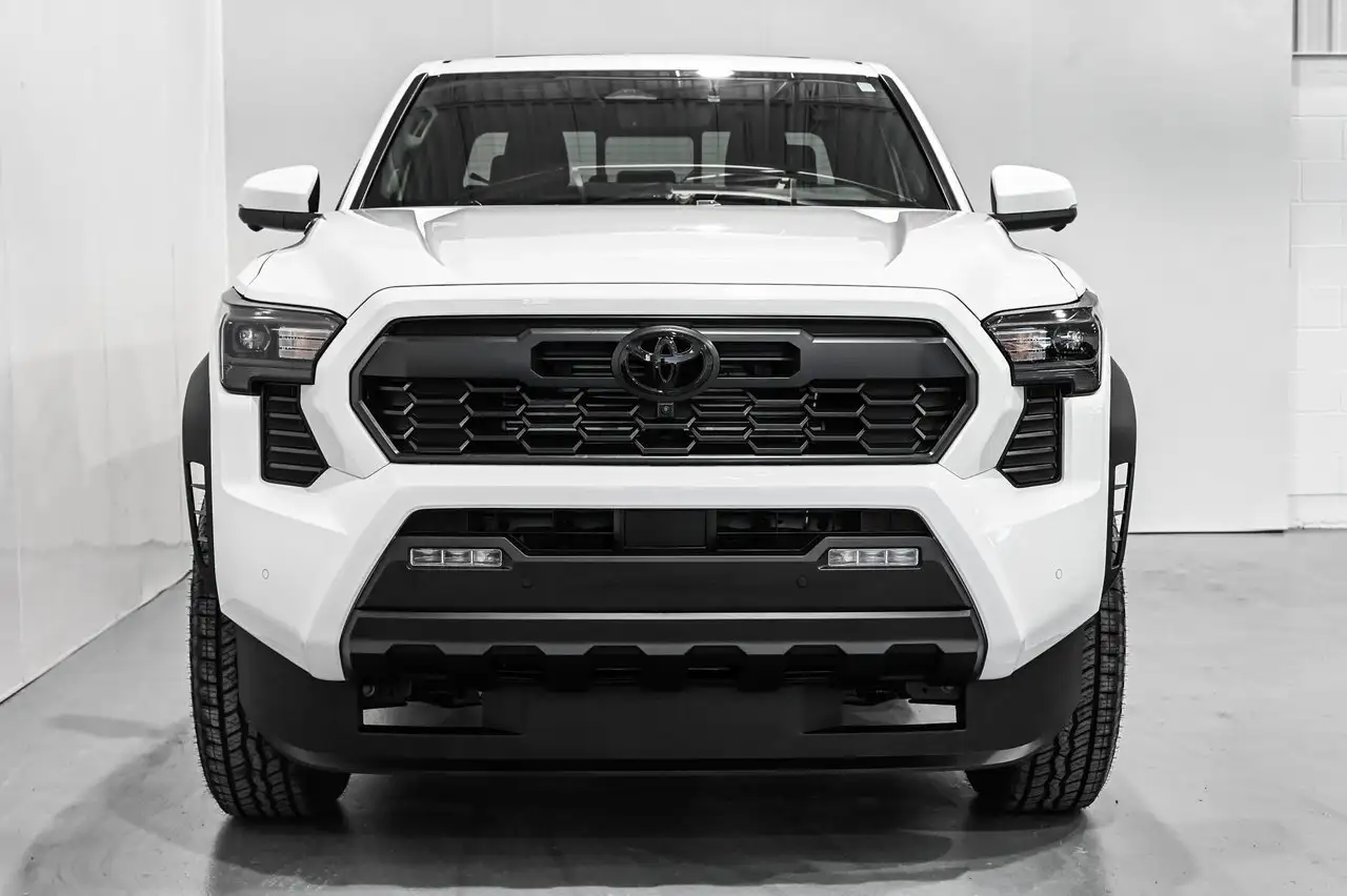 Toyota Tacoma снимка Toyota Tacoma
