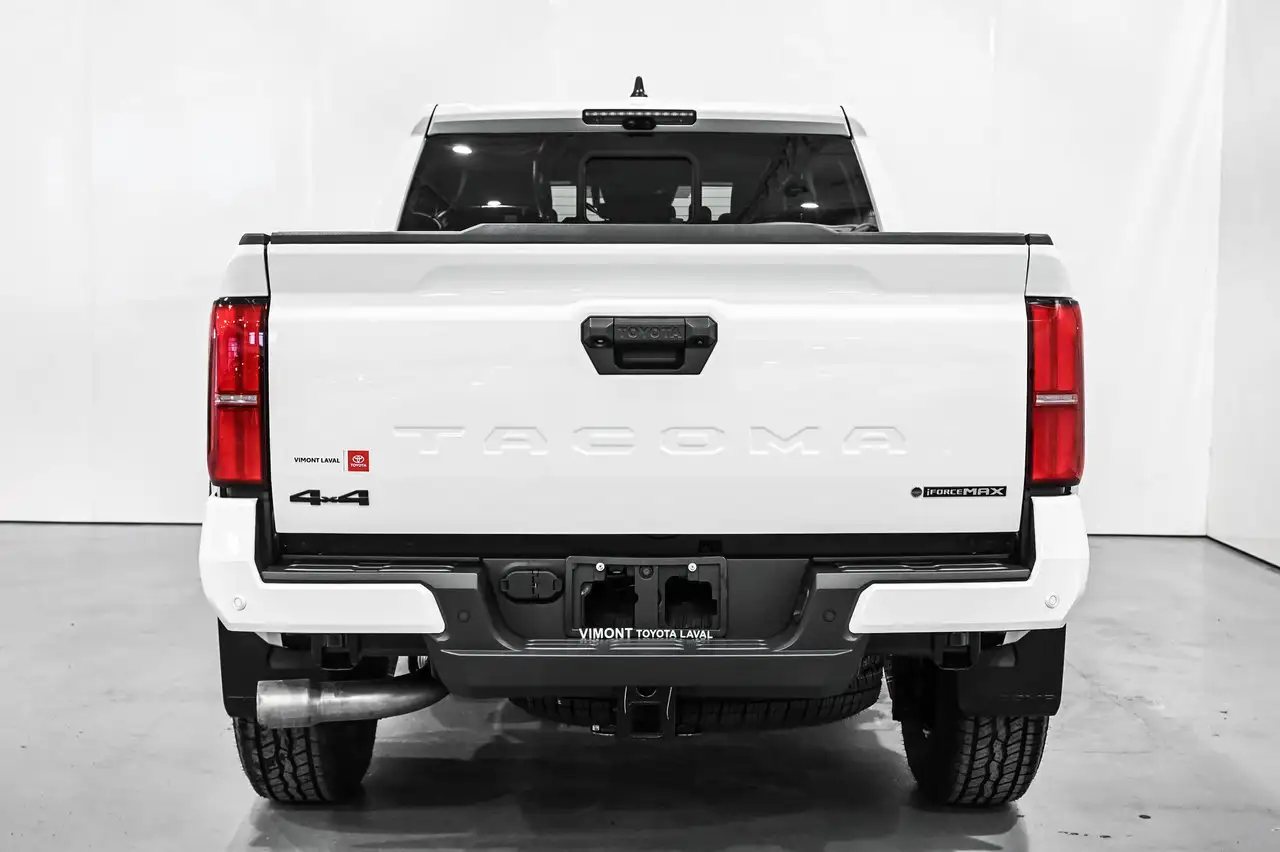 Toyota Tacoma снимка Toyota Tacoma