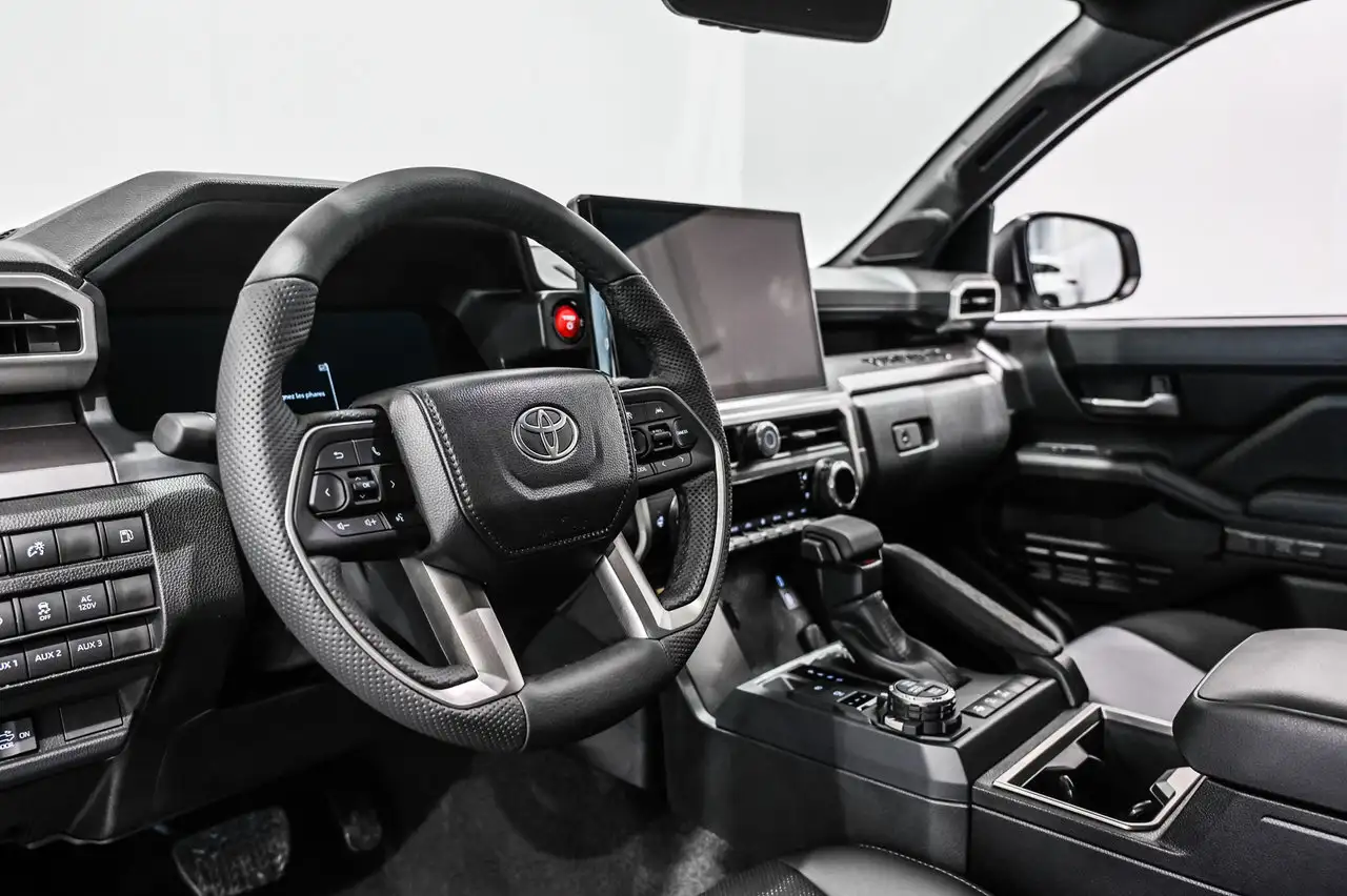 Toyota Tacoma снимка Toyota Tacoma