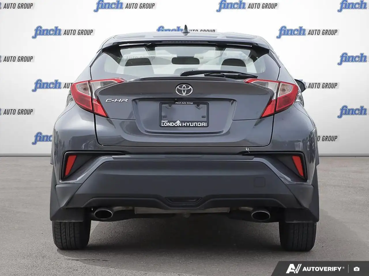 Toyota C-HR снимка Toyota C-HR
