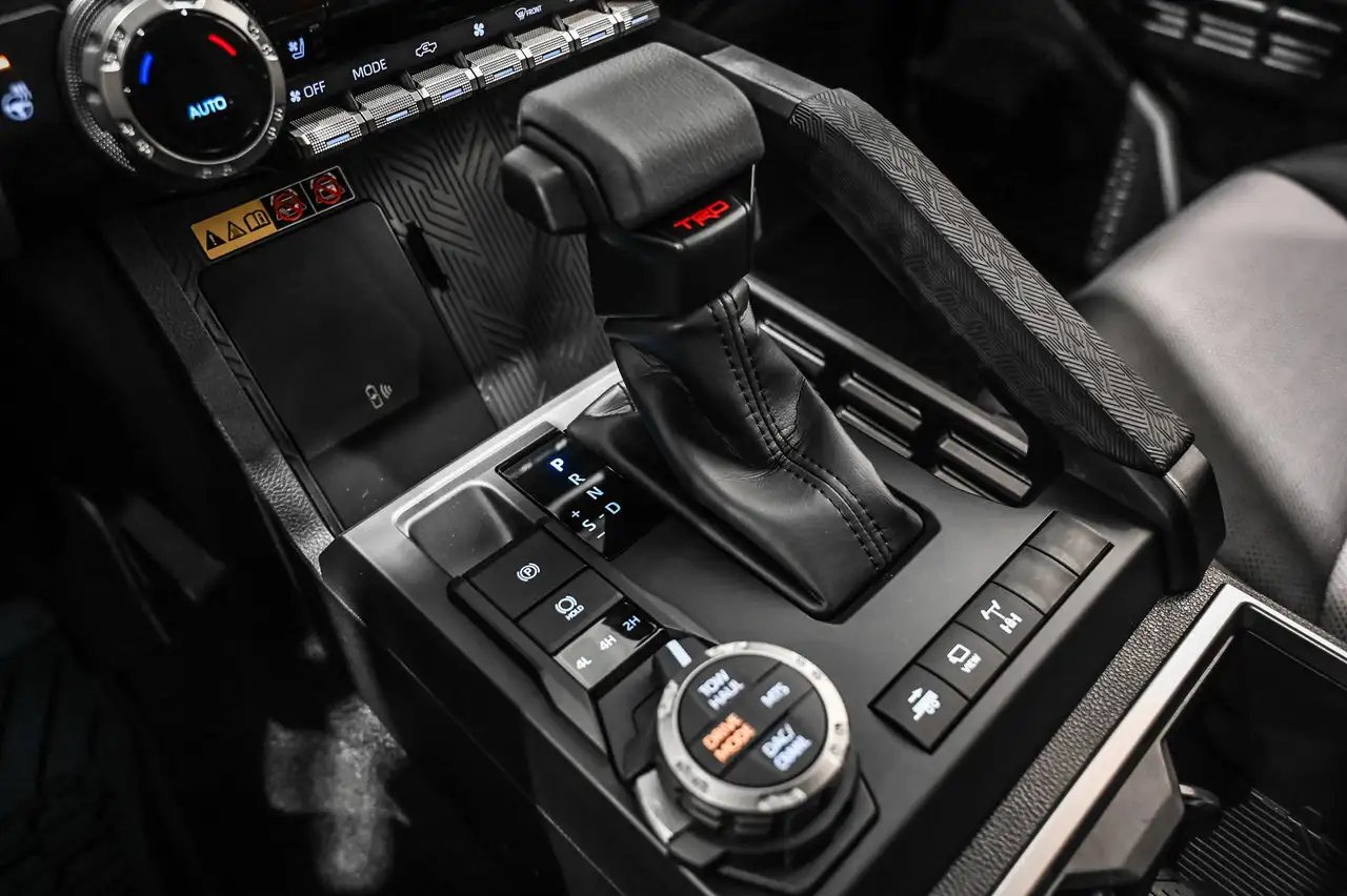 Toyota Tacoma снимка Toyota Tacoma