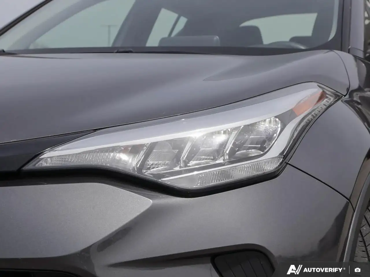 Toyota C-HR снимка Toyota C-HR