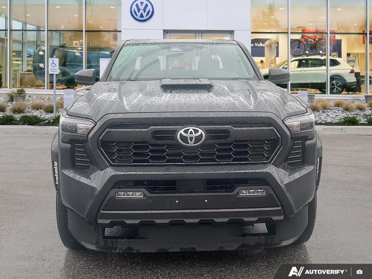 Toyota Tacoma снимка Toyota Tacoma