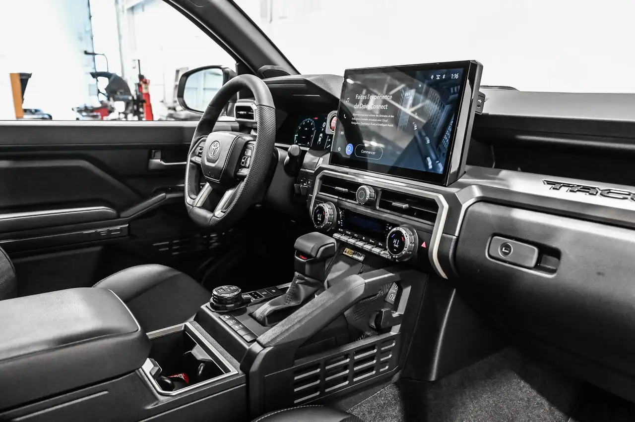 Toyota Tacoma снимка Toyota Tacoma