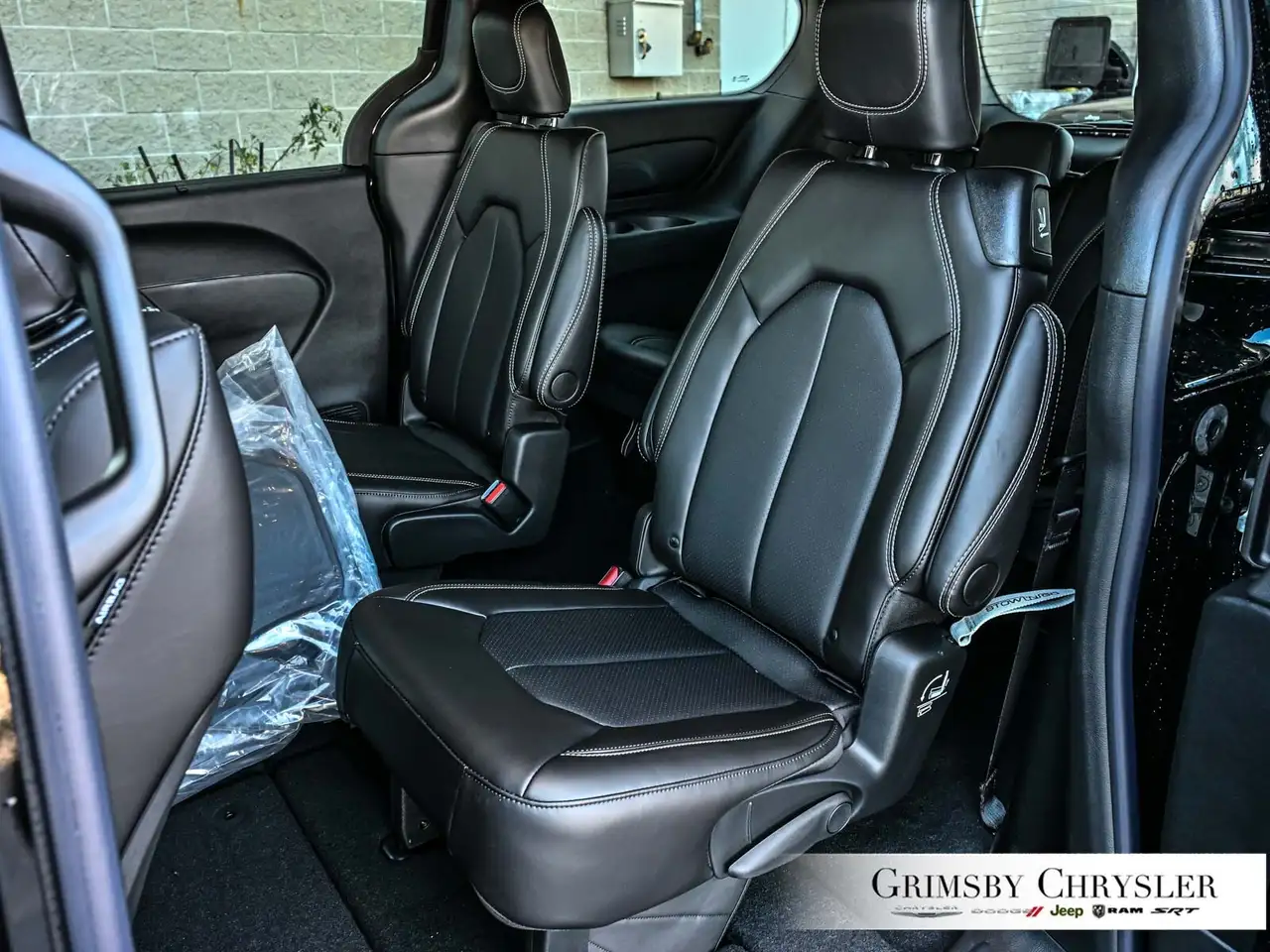 Chrysler Grand Caravan снимка Chrysler Grand Caravan