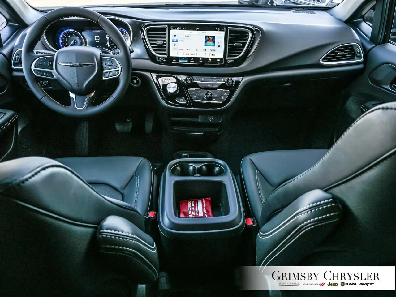 Chrysler Grand Caravan снимка Chrysler Grand Caravan