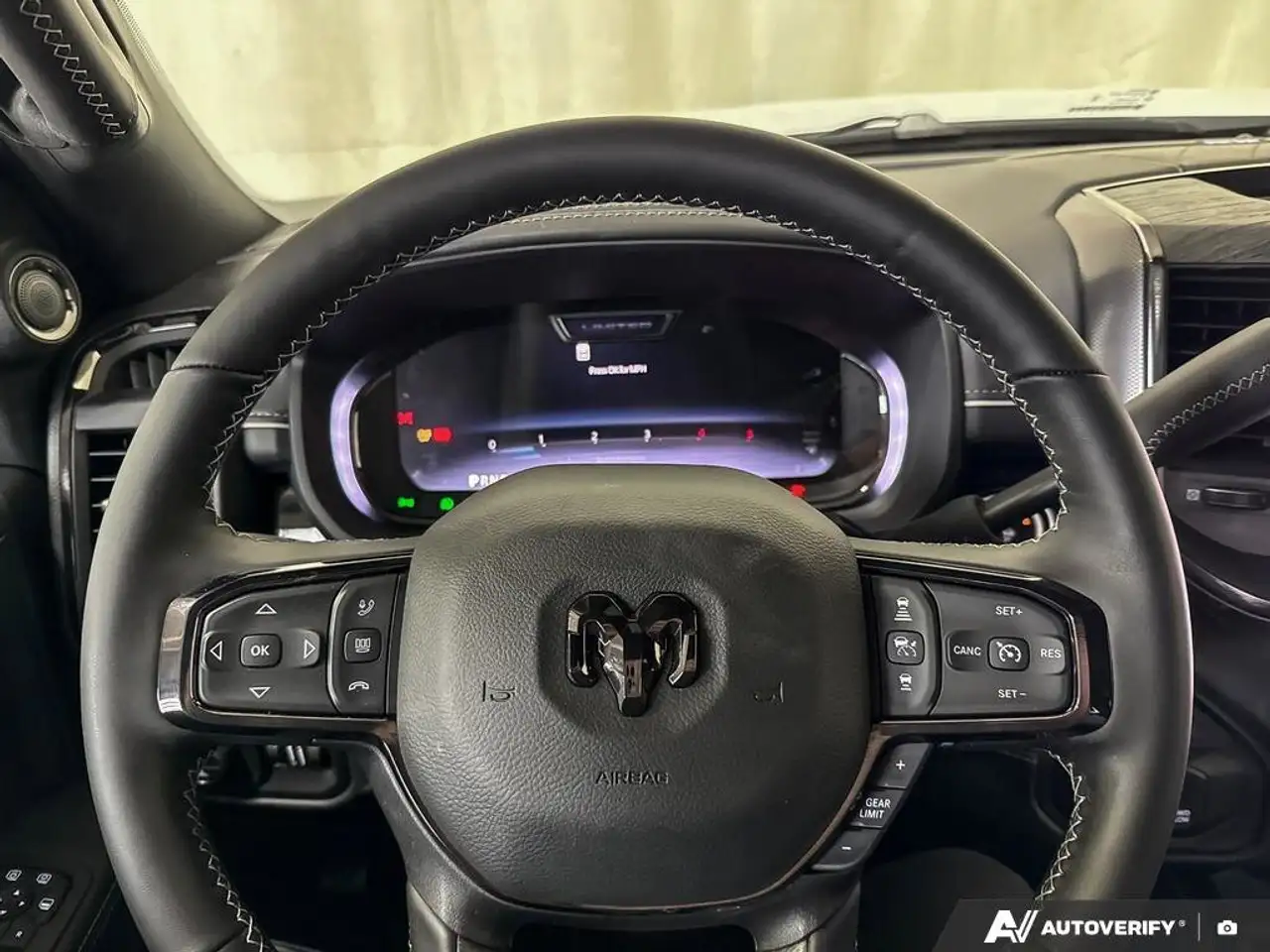 RAM 2500 снимка RAM 2500