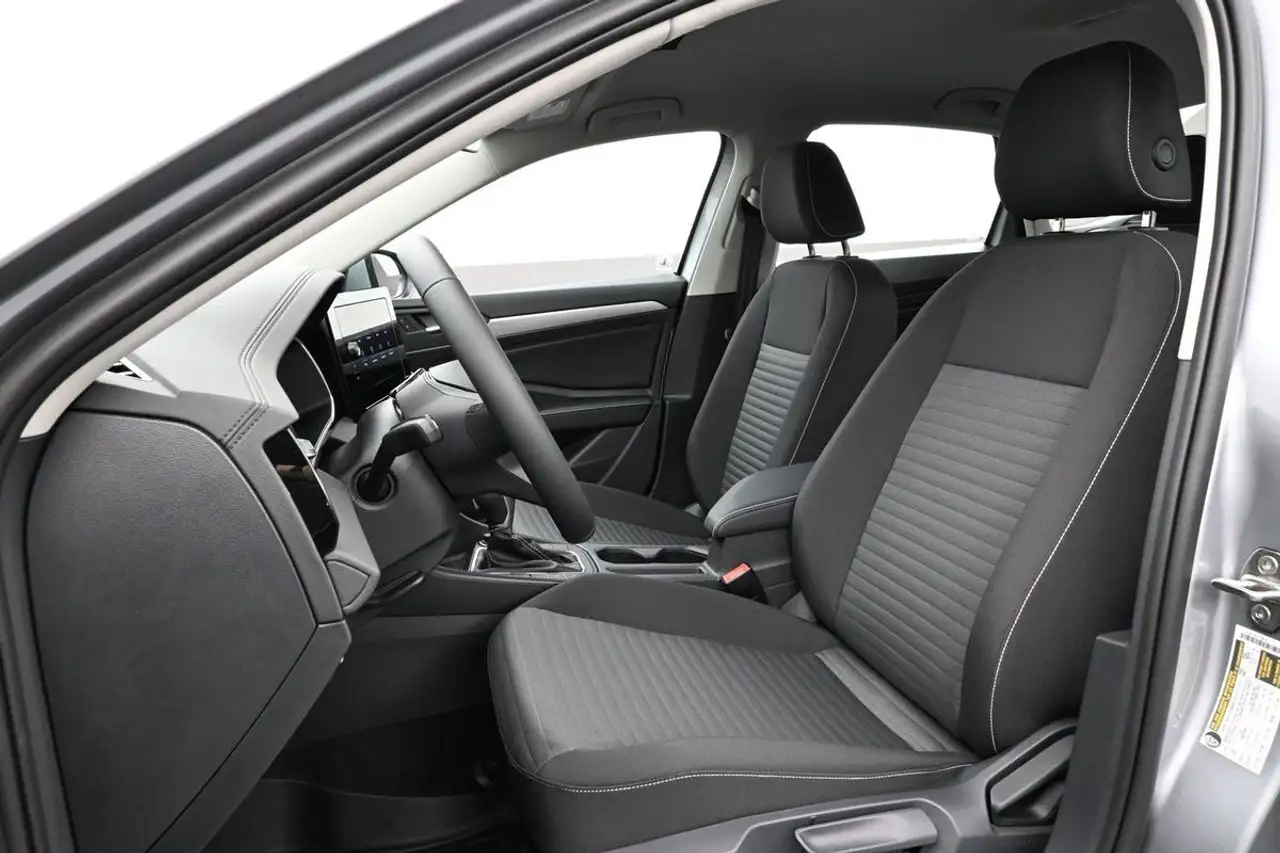Volkswagen Jetta photo Volkswagen Jetta