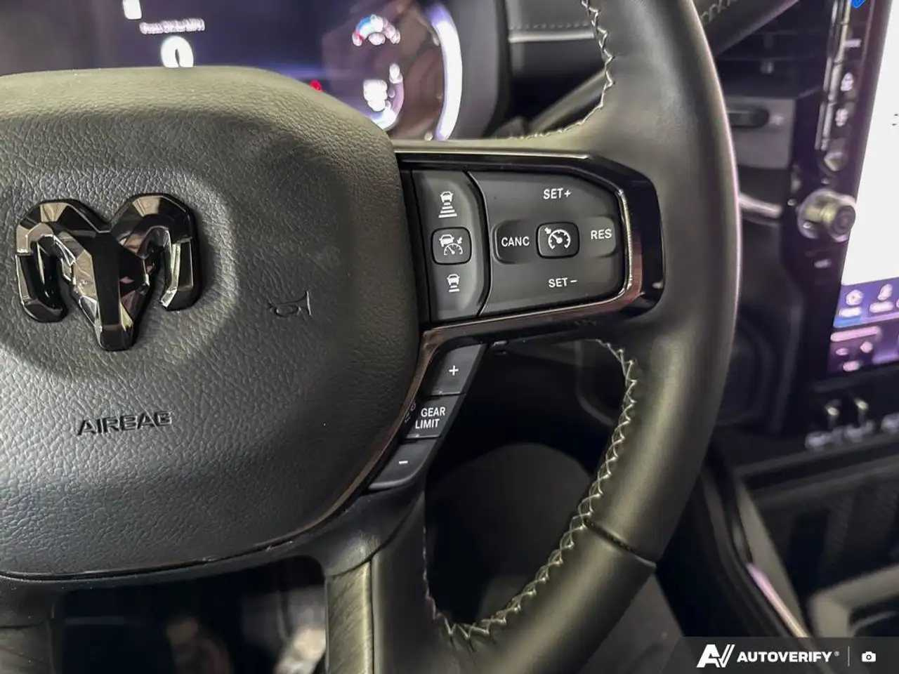RAM 2500 снимка RAM 2500