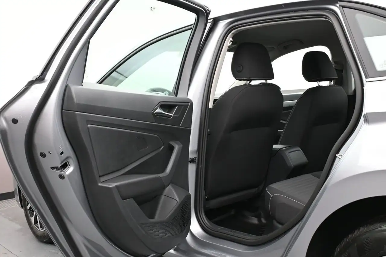 Volkswagen Jetta photo Volkswagen Jetta