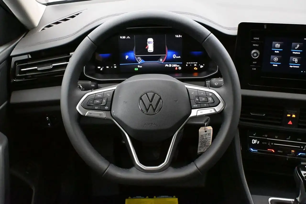 Volkswagen Jetta photo Volkswagen Jetta
