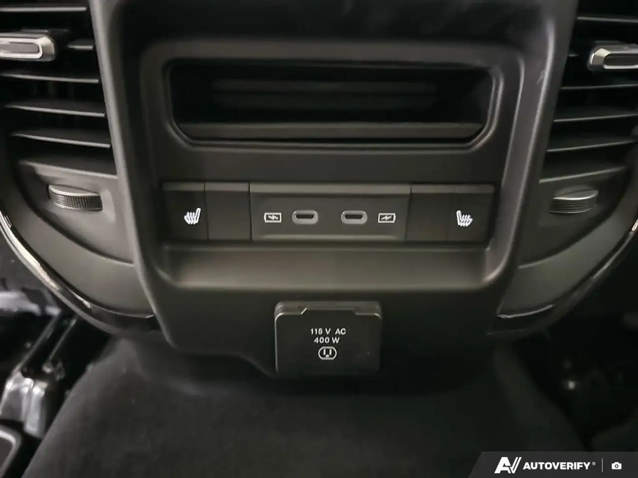 RAM 2500 снимка RAM 2500