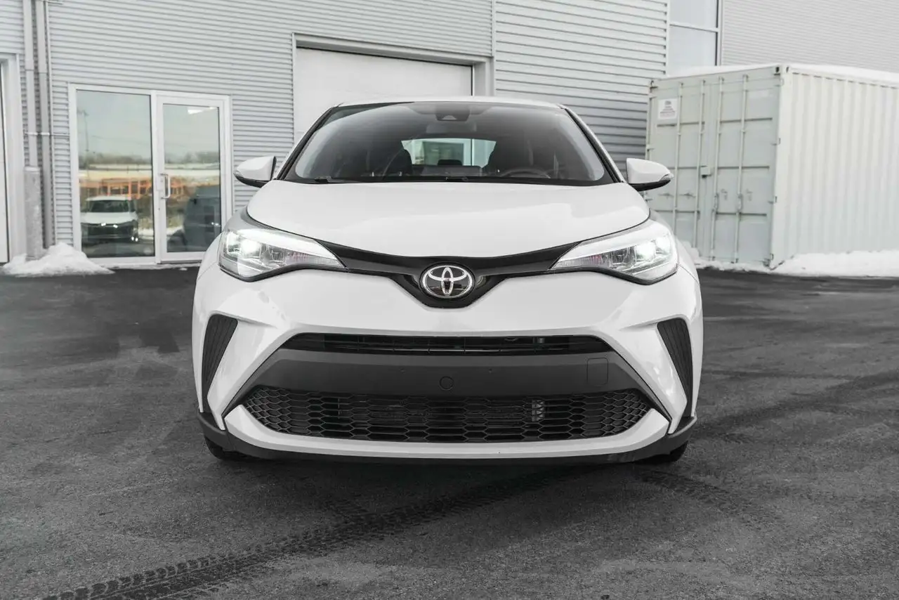 Toyota C-HR снимка Toyota C-HR