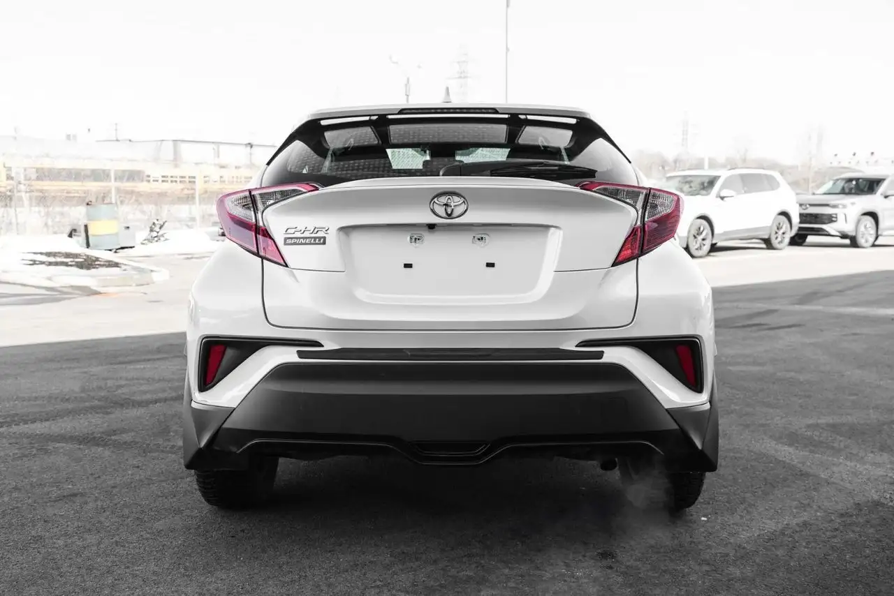 Toyota C-HR снимка Toyota C-HR