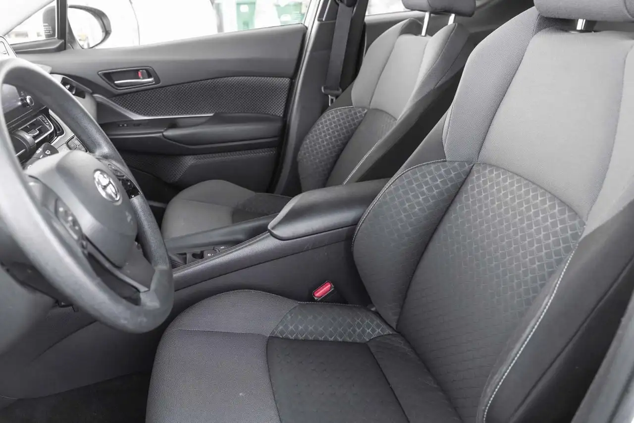 Toyota C-HR снимка Toyota C-HR