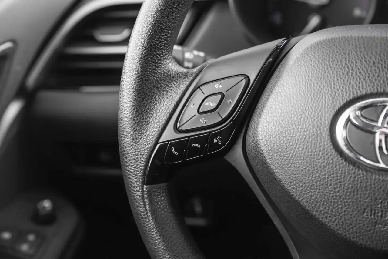 Toyota C-HR снимка Toyota C-HR